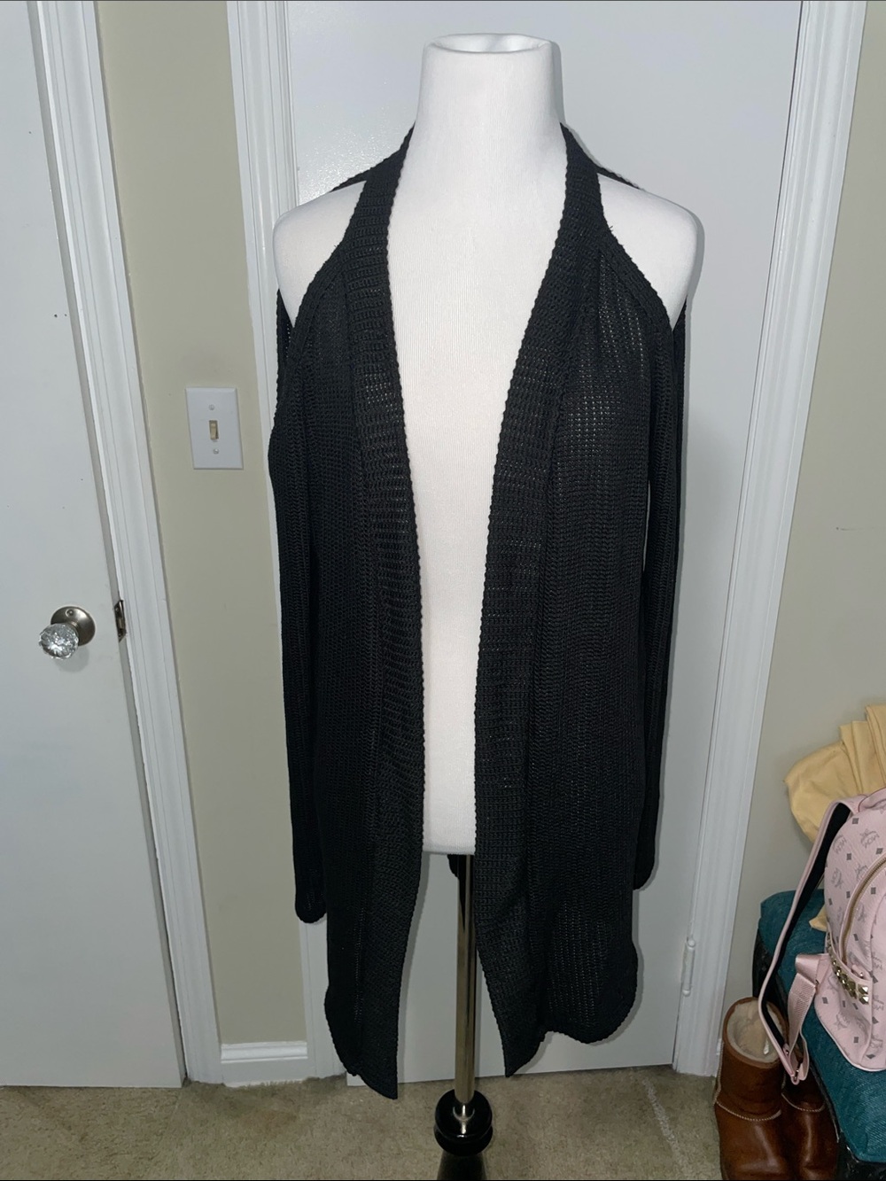 Timing Black Open-Front Cold-Shoulder Knit Cardigan
